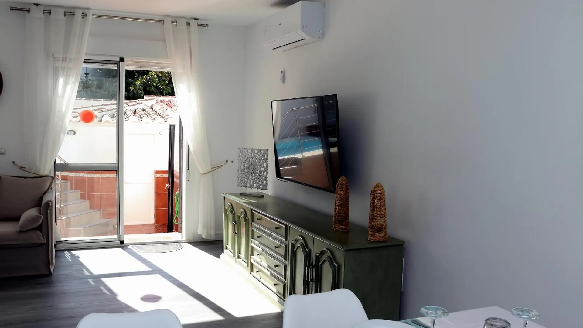 Nerja Casa Zuloaga Holidays Piscina Y Playa Villa Nyaraló